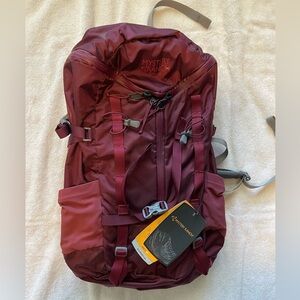 NEW - MYSTERY RANCH Scree 32 L Women’s M/L Backpack